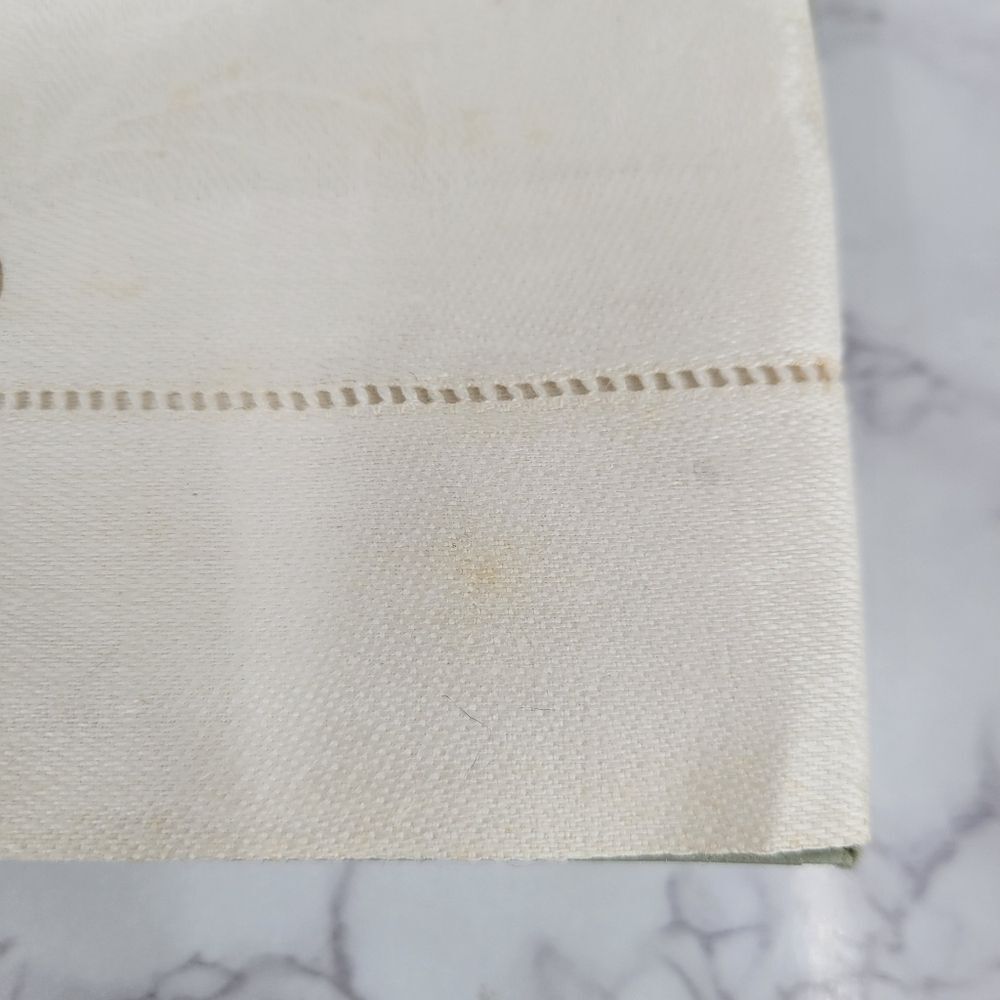 Liddell Damask Irish Linens White Linen 12 Napkins and Tablecloth 64×102 - Picture 6 of 16